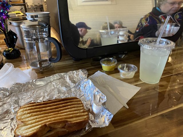 _2022-02-28_LANewIberia,ChurchAlley-dining-box-lunch-grilled-lunchmeat-sandwich