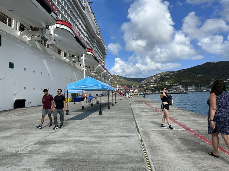 StThomas-CharlotteAmalie_View-of-NorweiganEscape