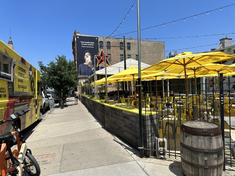 ILChi,WickerPark_OutdoorRestaurant