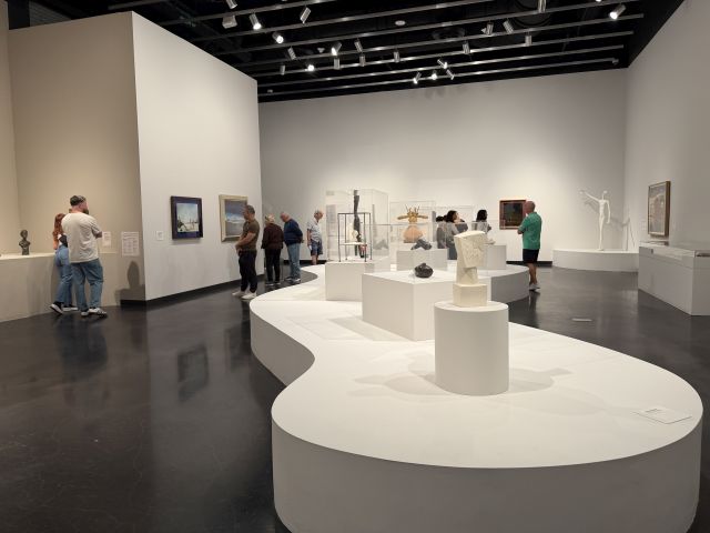 2026-01-13_FLStPetersburg,DaliMuseum-Gallery1