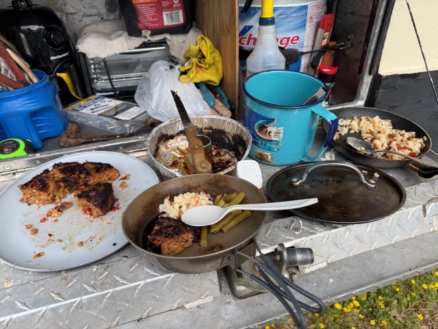 2026-04-15_ALStephenson-Meatloaf,greenbeans